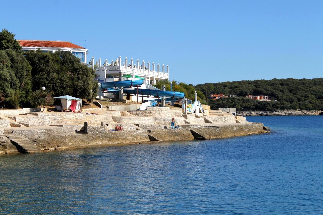 Apartments With A Swimming Pool Pula - 7356 Buitenkant foto